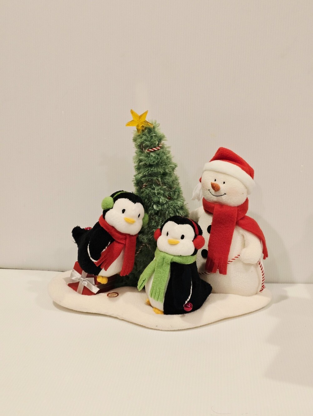 2006 Hallmark Jingle Pals Very Merry Trio Snowman Penguins Singing Dancing Works